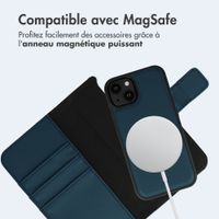 imoshion Étui portefeuille luxe 2-en-1 amovible Apple iPhone 13 - Bleu