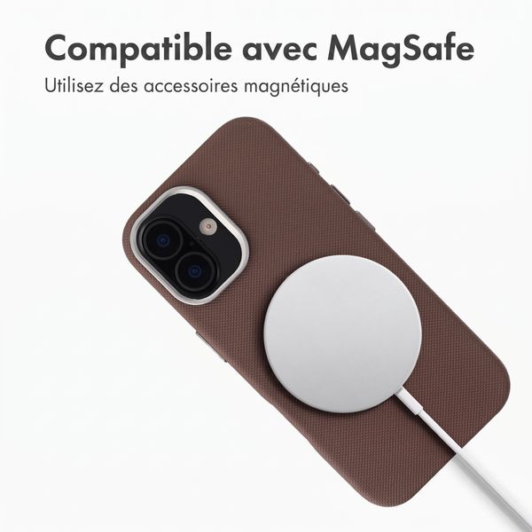 Accezz Coque arrière Mesh avec MagSafe Apple iPhone 16 - Marron