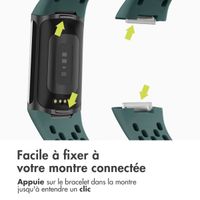 imoshion Bracelet sport en silicone avec boucle Fitbit Charge 5 / 6 - Vert
