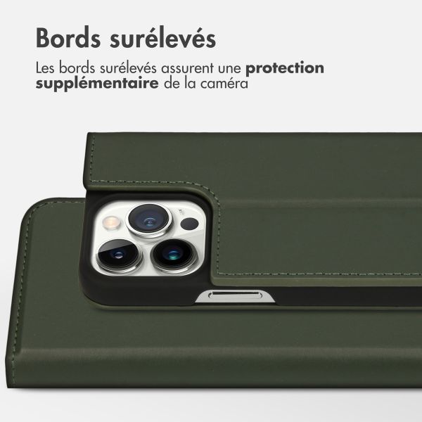 Accezz Étui de télephone Slim Folio en cuir de qualité supérieure Apple iPhone 13 Pro - Vert
