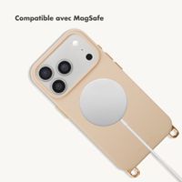 Selencia Coque arrière Rivièra avec MagSafe avec crochets amovibles Apple iPhone 18 Pro / 17 Pro - Milky Latte