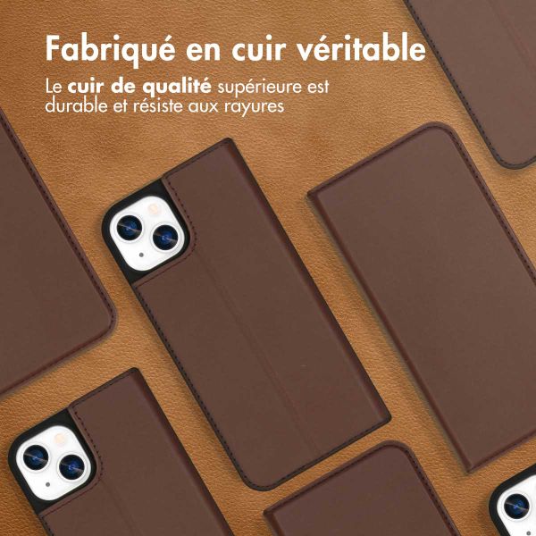 Accezz Étui de télephone Slim Folio en cuir de qualité supérieure Apple iPhone 13 - Marron