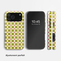 Selencia Coque arrière Vivid avec MagSafe Apple iPhone 18 Pro Max / 17 Pro Max - Check This Olive