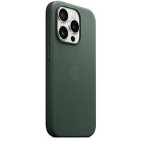 Apple Coque FineWoven MagSafe Apple iPhone 15 Pro - Evergreen