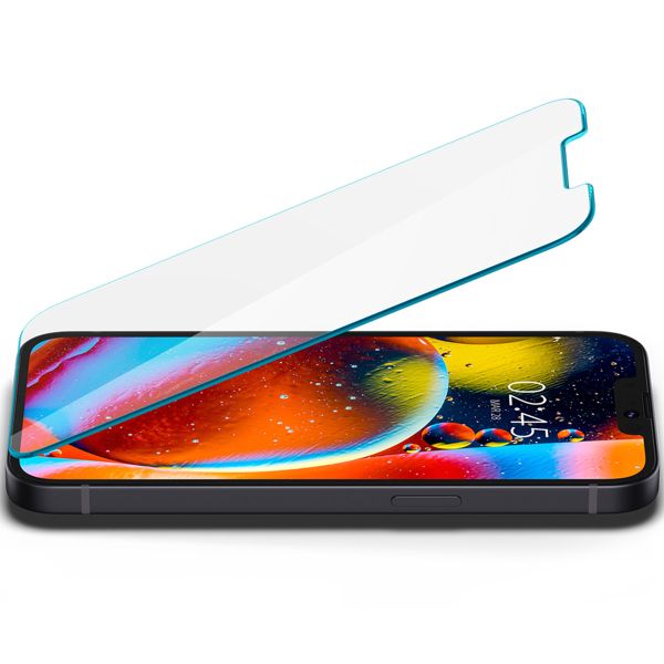 Spigen Protection d'écran en verre trempé GLAStR Fit 2 Paquets + Applicator Apple iPhone 17e / 16e / 14 / 13 / 13 Pro