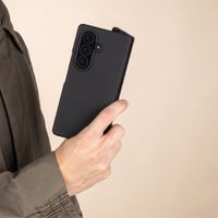 Accezz Coque Liquid Silicone Samsung Galaxy Z Fold 8 Ultra - Noir