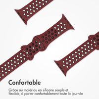 imoshion Bracelet Sport⁺ en silicone Apple Watch | 38/40/41/42 mm - Taille S/M - Wine Red & Black