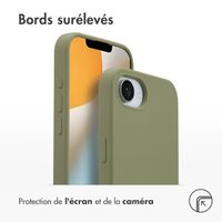 Accezz Coque Liquid Silicone avec MagSafe Apple iPhone 17e / 16e - Cooper Green