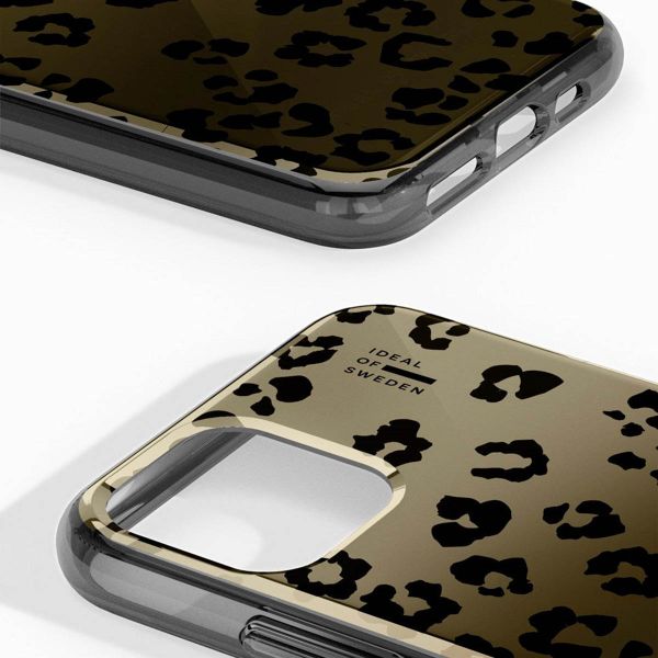 iDeal of Sweden Coque miroir Apple iPhone 11 / Xr - Leo Ombre