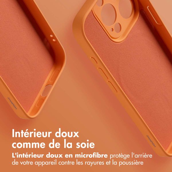 imoshion Coque Couleur avec MagSafe Apple iPhone 15 Pro - Orange