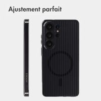 Accezz Coque arrière Lite avec MagSafe | Fluted | Samsung Galaxy S26 Ultra - Noir