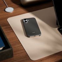 Beats Coque avec MagSafe et contrôle de caméra Apple iPhone 17 - Granite Gray