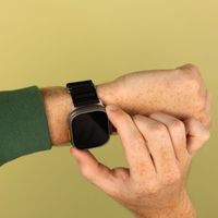 imoshion Bracelet en nylon Alpine Apple Watch | 44/45/46/49 mm - Noir