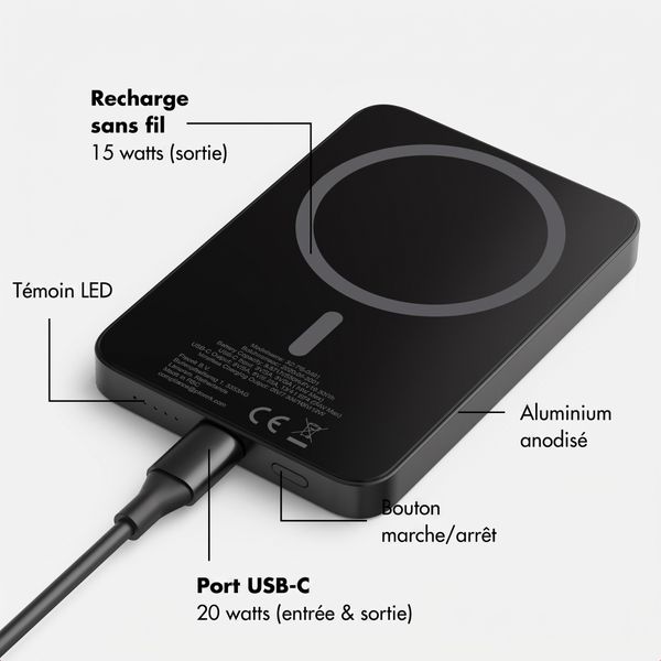 Selencia Powerbank Vivid 5 000 mAh - MagSafe et Qi - Black / Midnight Blossom