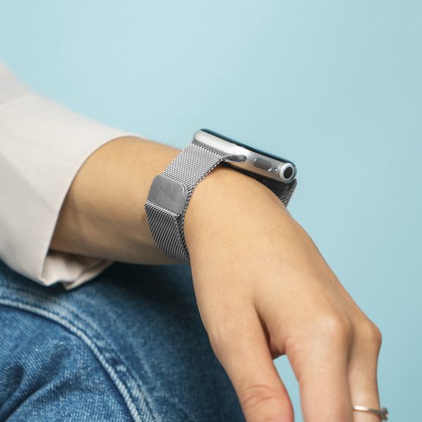 imoshion Bracelet magnétique milanais Fitbit Versa 4/ 3 / Sense (2) - Argent