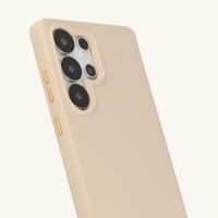 Selencia Coque arrière Rivièra avec MagSafe avec crochets amovibles Samsung Galaxy S25 Ultra - Milky Latte