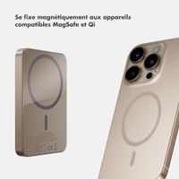 Selencia Powerbank Vivid 5 000 mAh - MagSafe et Qi - Desert Gold / Silk Spirit