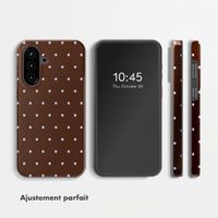Selencia Coque arrière Vivid Samsung Galaxy A57 (5G) - Happy Dots Chocolate