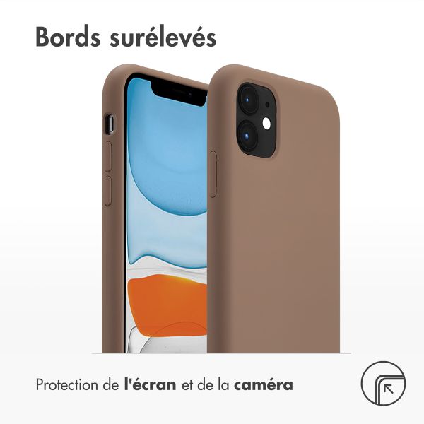 Accezz Coque Liquid Silicone avec MagSafe Apple iPhone 11 - Marron clair