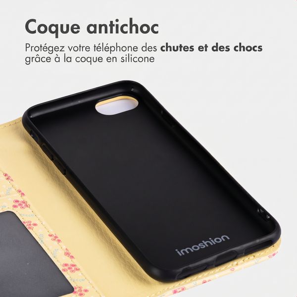 imoshion Étui de télephone portefeuille Design Apple iPhone SE (2022 / 2020) / 8 / 7 / 6(s) - Sunny Yellow Petite Flowers