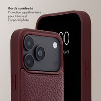 Selencia Coque de télephone Nova avec cordon et porte-cartes Apple iPhone 18 Pro / 17 Pro - Bold Burgundy