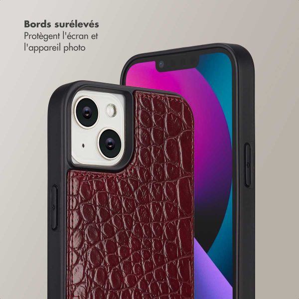 Selencia Coque de télephone Nova Croco avec cordon et porte-cartes Apple iPhone 14 / 13 - Burgundy