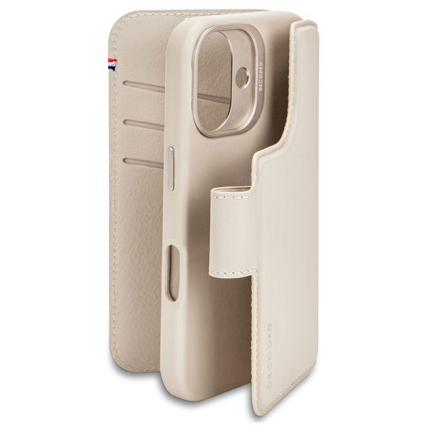 Decoded Portefeuille détachable 2 en 1 en cuir MagSafe Apple iPhone 16 - Clay