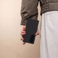 Accezz Coque Liquid Silicone avec MagSafe Samsung Galaxy Z Fold 8 Ultra - Noir