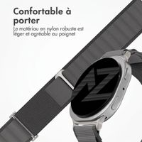 Accezz Bracelet en nylon Alpine Samsung Galaxy Watch 9 (40/44mm) / Watch 8 (40/44mm) / Classic (46mm) - Dark Grey
