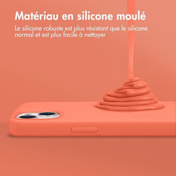 Accezz Coque Liquid Silicone Apple iPhone 15 Pro Max - Nectarine