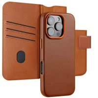 Accezz Étui de télephone portefeuille en cuir 2-en-1 avec MagSafe Apple iPhone 16 Pro - Sienna Brown