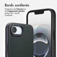 Accezz Coque arrière en cuir avec MagSafe Apple iPhone 17e / 16e - Onyx Black