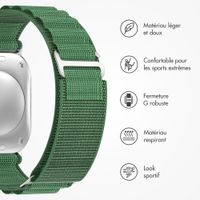 Accezz Bracelet en nylon Alpine Apple Watch | 44/45/46/49 mm - Olive Green