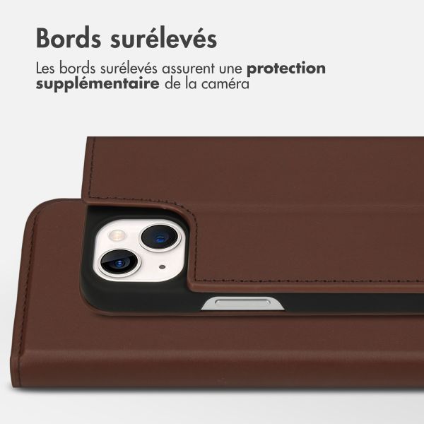 Accezz Étui de télephone Slim Folio en cuir de qualité supérieure Apple iPhone 13 - Marron