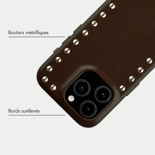 Selencia Coque arrière Studs avec MagSafe Apple iPhone 15 Pro - Cacao Crush