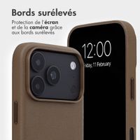 Accezz Étui de télephone portefeuille en cuir 2-en-1 avec MagSafe Apple iPhone 18 Pro Max / 17 Pro Max - Marron café