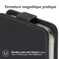 Accezz Étui à rabat Apple iPhone 17e / 16e - Noir