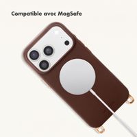 Selencia Coque arrière Rivièra avec MagSafe avec crochets amovibles Apple iPhone 18 Pro / 17 Pro - Choco Brown