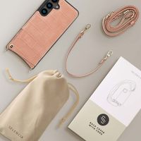Selencia Coque de télephone Nova Croco avec cordon et porte-cartes Samsung Galaxy S24 - Old Pink