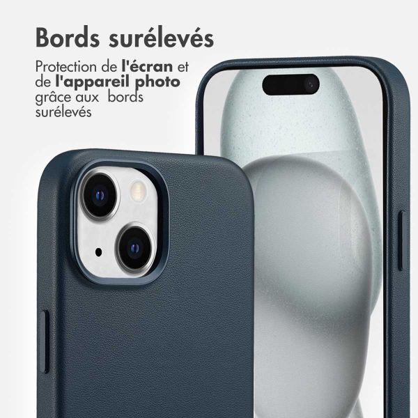 Accezz Coque arrière en cuir avec MagSafe Apple iPhone 15 - Nightfall Blue