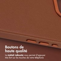 Accezz Coque arrière en cuir avec MagSafe Apple iPhone 17e / 16e - Sienna Brown