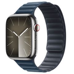 Apple Bracelet à maillons magnétique FineWoven Apple Watch | 44/45/46/49 mm - Taille M/L - Baltic Blue
