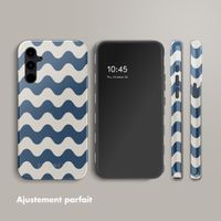 Selencia Coque arrière Vivid Samsung Galaxy A34 (5G) - Wave Vibes Classic Blue