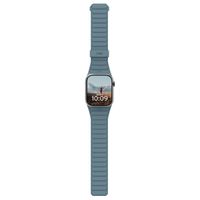 UAG Bracelet Pathfinder réversible en silicone Apple Watch | 44/45/46/49 mm - Dune/Cloud Blue