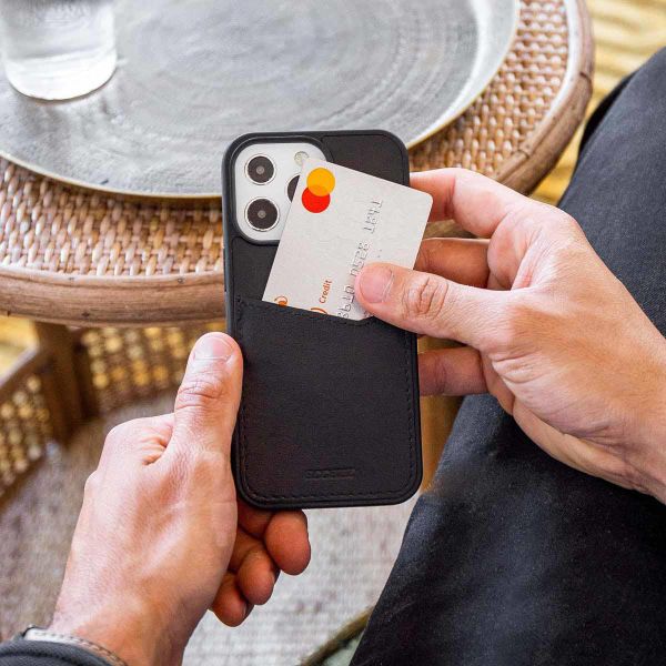 Accezz Coque en cuir de qualité supérieure avec fentes pour cartes Samsung Galaxy S22 Ultra - Noir