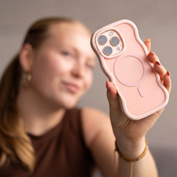Selencia Coque arrière Wavy avec MagSafe Apple iPhone 14 Pro - Soft Pink