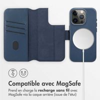 Accezz Étui de télephone portefeuille en cuir 2-en-1 avec MagSafe Apple iPhone 15 Pro - Nightfall Blue