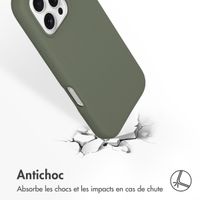 Accezz Coque Liquid Silicone avec MagSafe Apple iPhone 16 Pro Max - Cooper Green