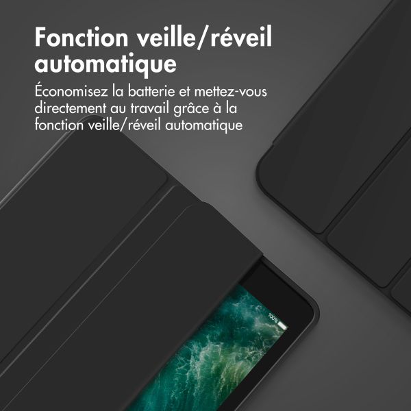 Accezz Coque tablette portefeuille Smart Silicone Apple iPad Air 13 pouces (2026) M4 / (2025) M3 / (2024) M2 - Noir