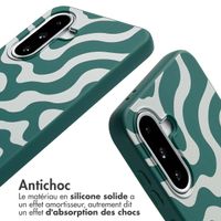 imoshion Coque design en silicone avec cordon Samsung Galaxy A36 / A56 - Petrol Green Groovy